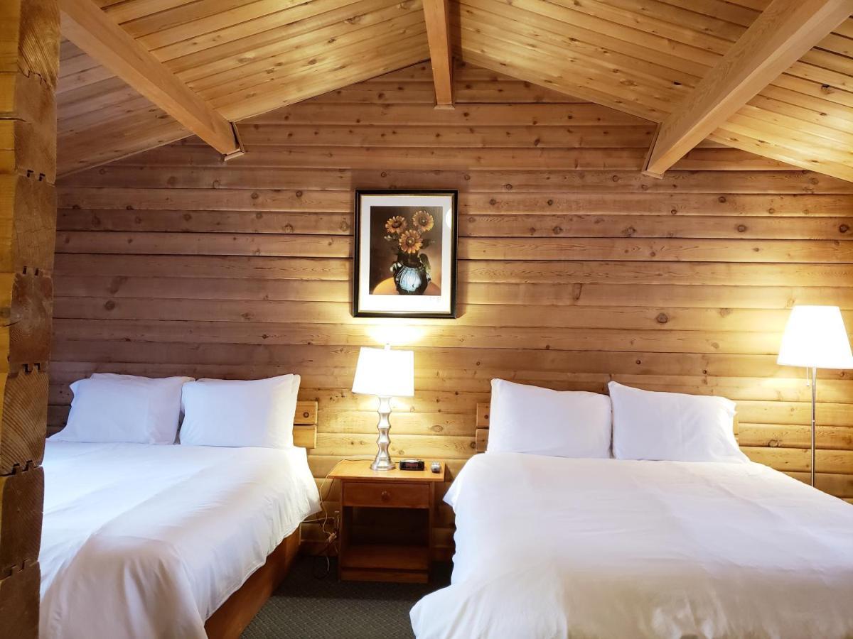 Rocky Inn Valemount Bagian luar foto